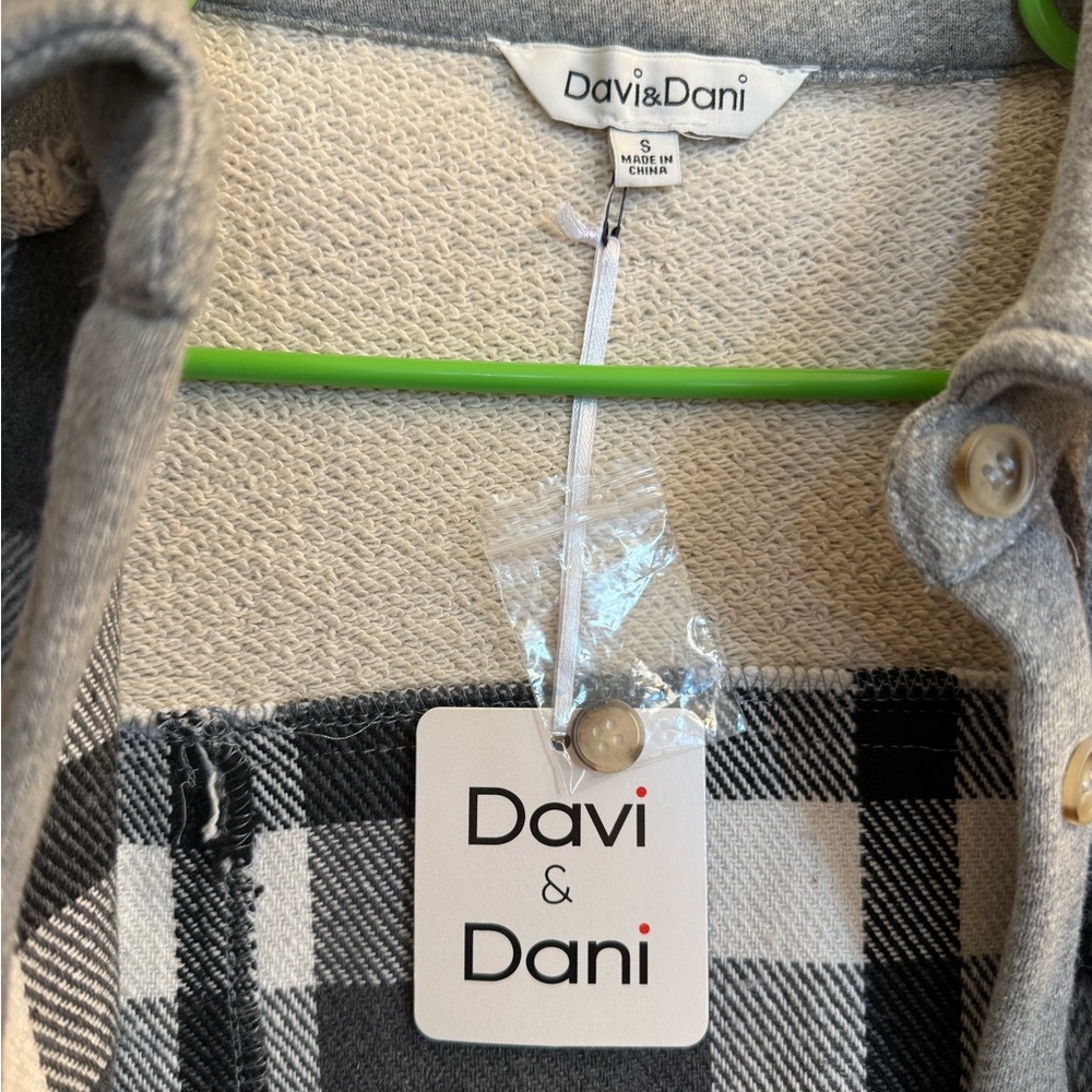 Shacket flannel - Picture 7 of 9